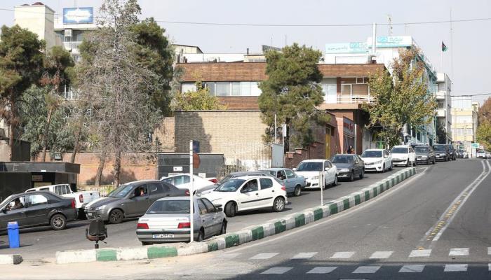 إيران.. محتجو الوقود يغلقون طرقاً رئيسية في طهران